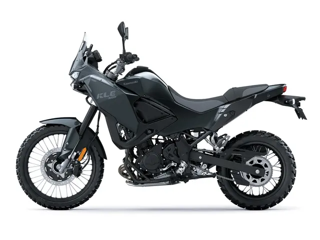 KLE500 — angle 3