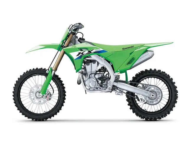 KX450F — angle 3