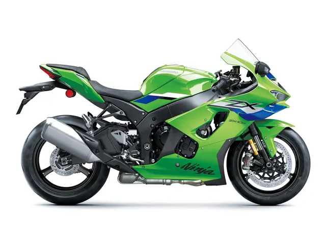 Ninja ZX-10R — angle 2