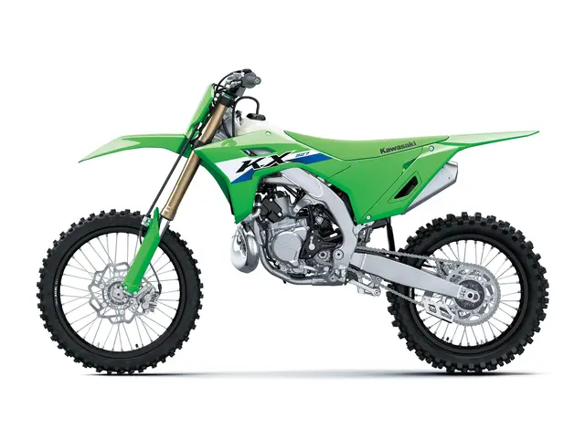 KX327 — angle 3