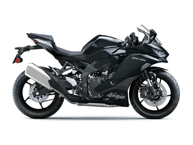 Ninja ZX-4R — angle 2