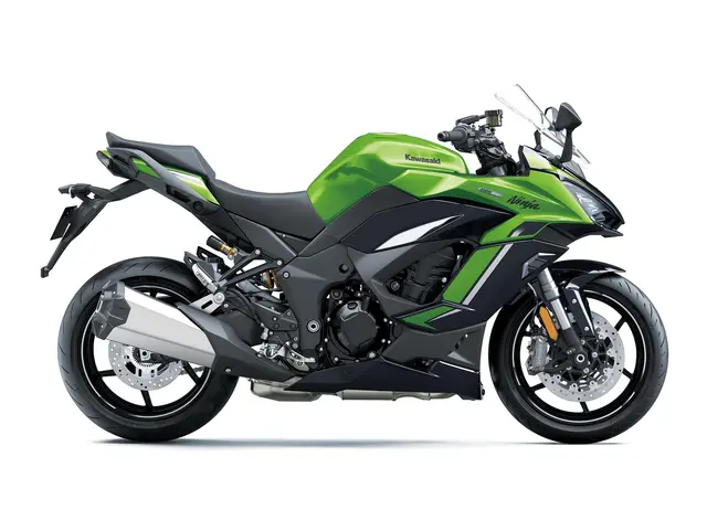 Ninja 1100SX SE — angle 2