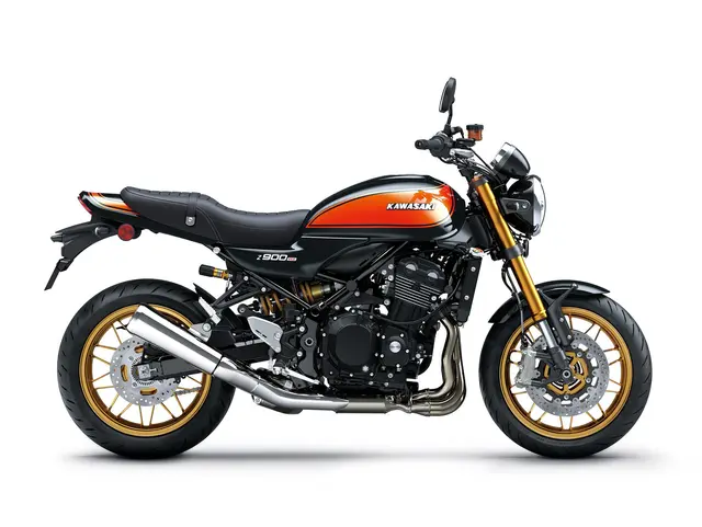 Z900RS SE (70kW) — angle 2
